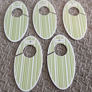 Children’s clothing separators